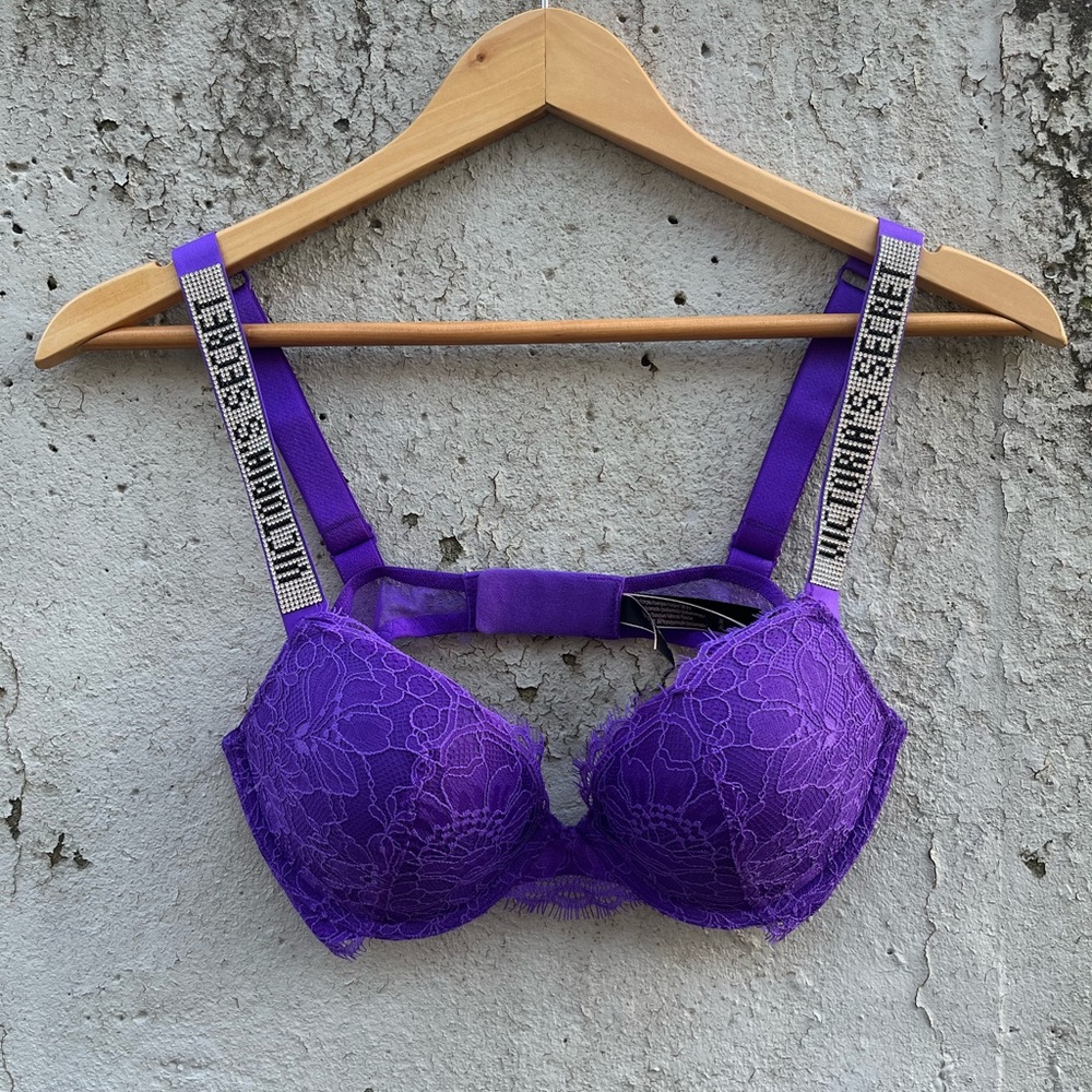Victoria’s Secret Shine Strap Bra